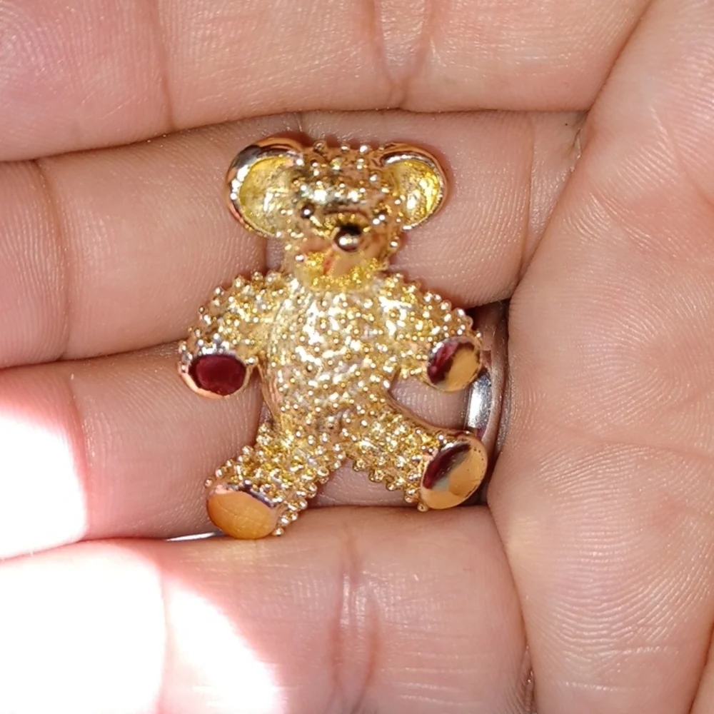Teddy Bear Pin, goldtone